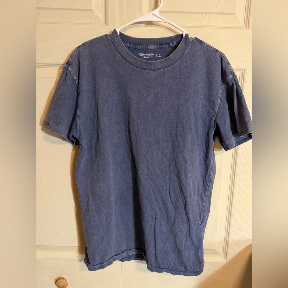 Abercrombie & Fitch men’s small blue Short Sleeve T-shirt